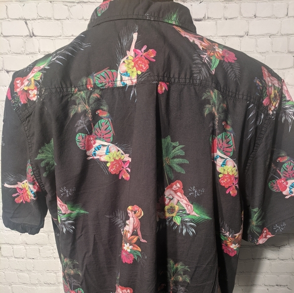 Mens On The Byas Hawaiian, Palm Tree, Floral - Picture 4 of 4